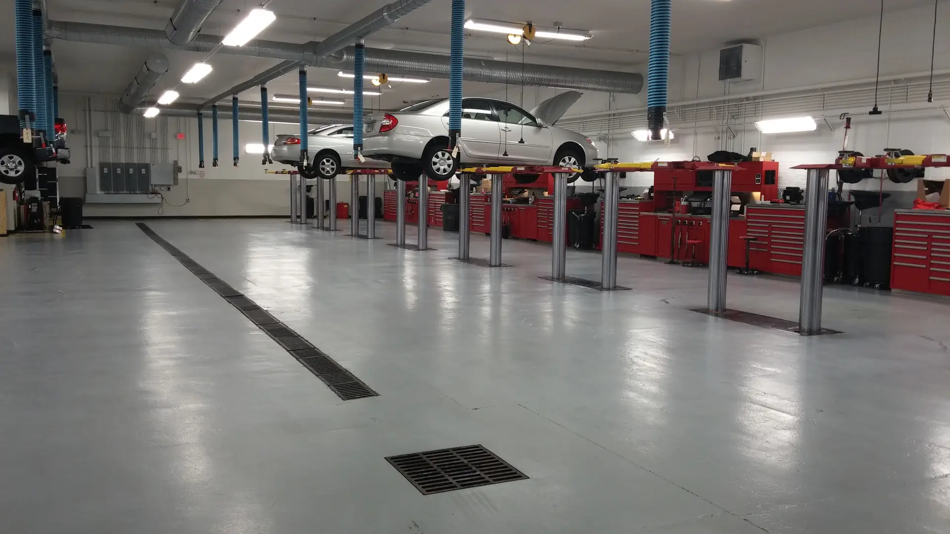 Expert Garage and Mechanic Floor Cleaning in Metro Atlanta